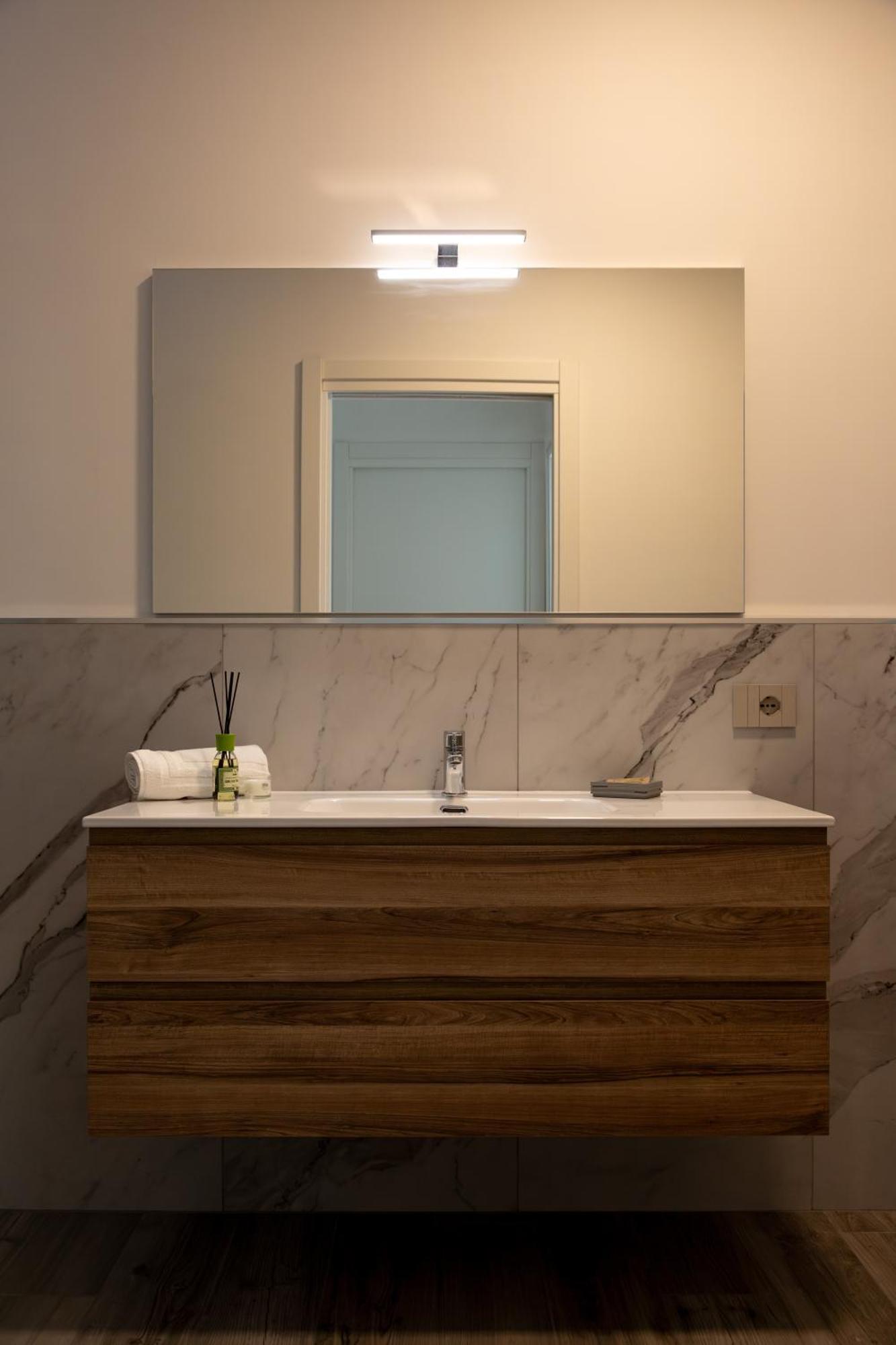 Residenza Elsa Hotel Domodossola Kültér fotó